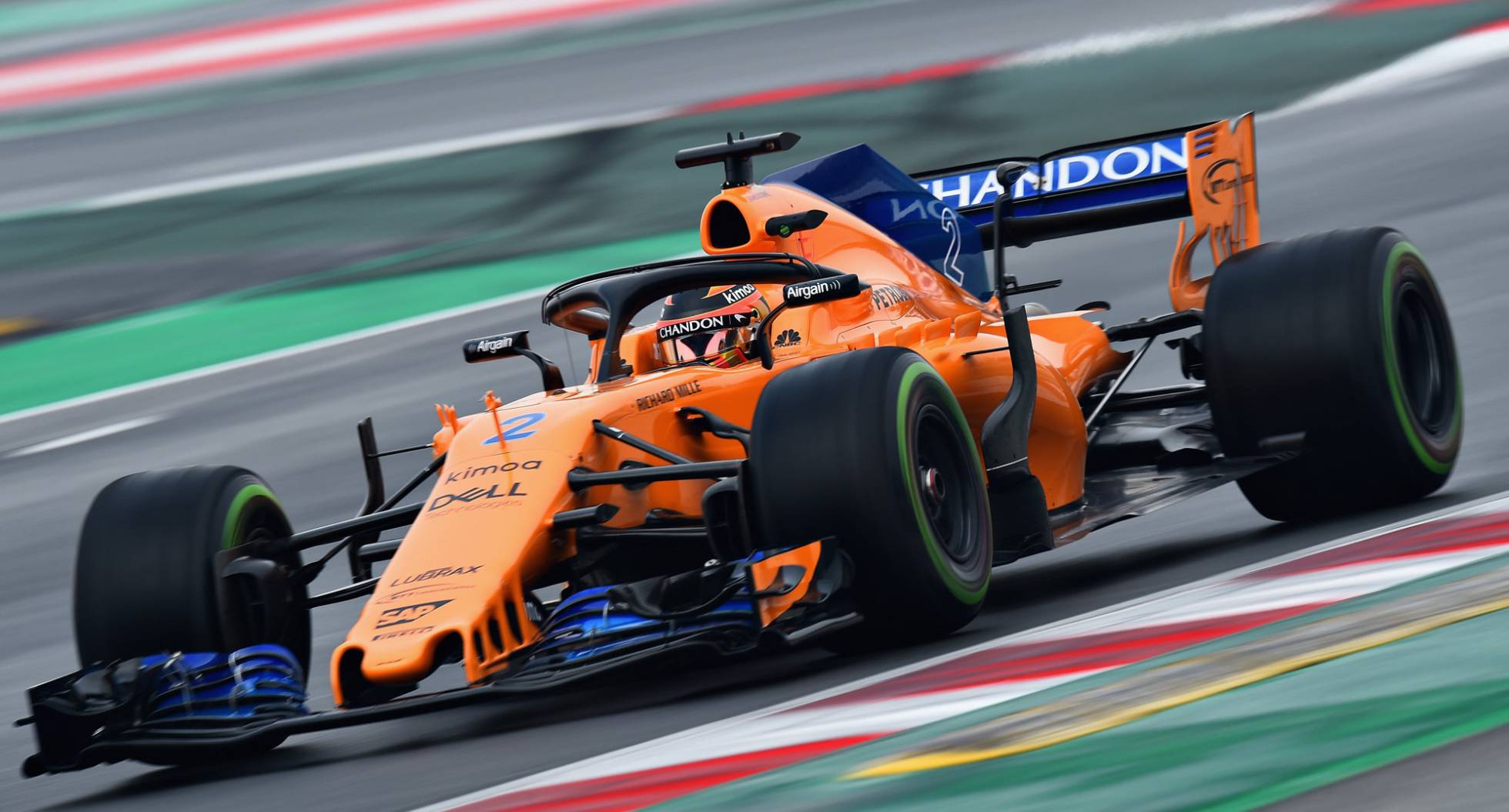 McLaren: “El coche va bien, la aerodinámica también, el resto es secreto”