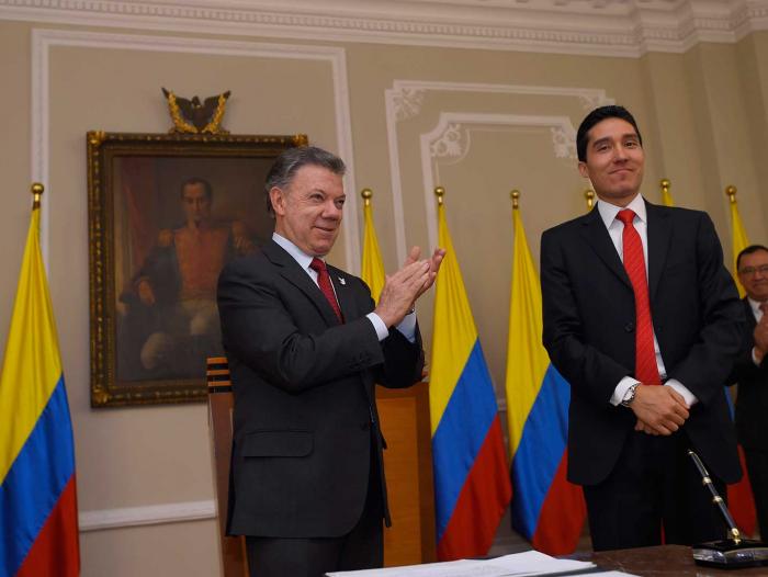 Luis Fernando Mejía se posesionó como nuevo director del DNP