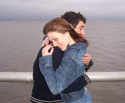 PROFESSIONAL HUGGER