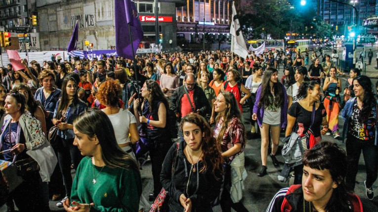 8M Día Internacional de la Mujer: el mundo alza su voz con huelgas y movilizaciones