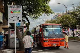 Secretaría de Tránsito hace ajustes en recorridos de buses