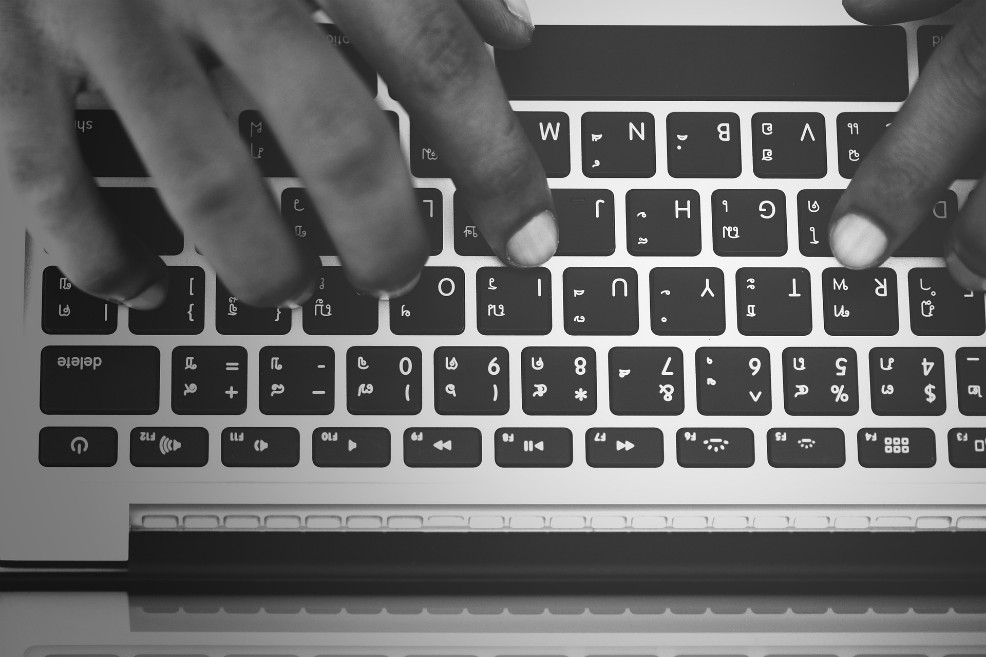 Minsalud anuncia que se podrá cambiar de EPS a través de Internet