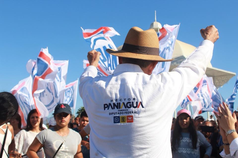 Bahía de Banderas está con Hector Paniagua