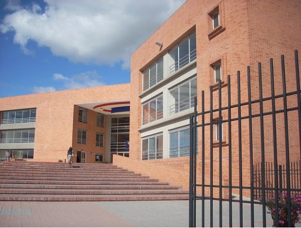 IES MACONDO