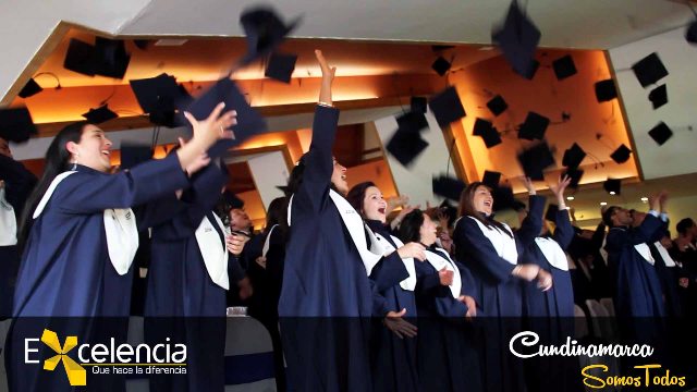 Uniminuto condecorada por su exelencia