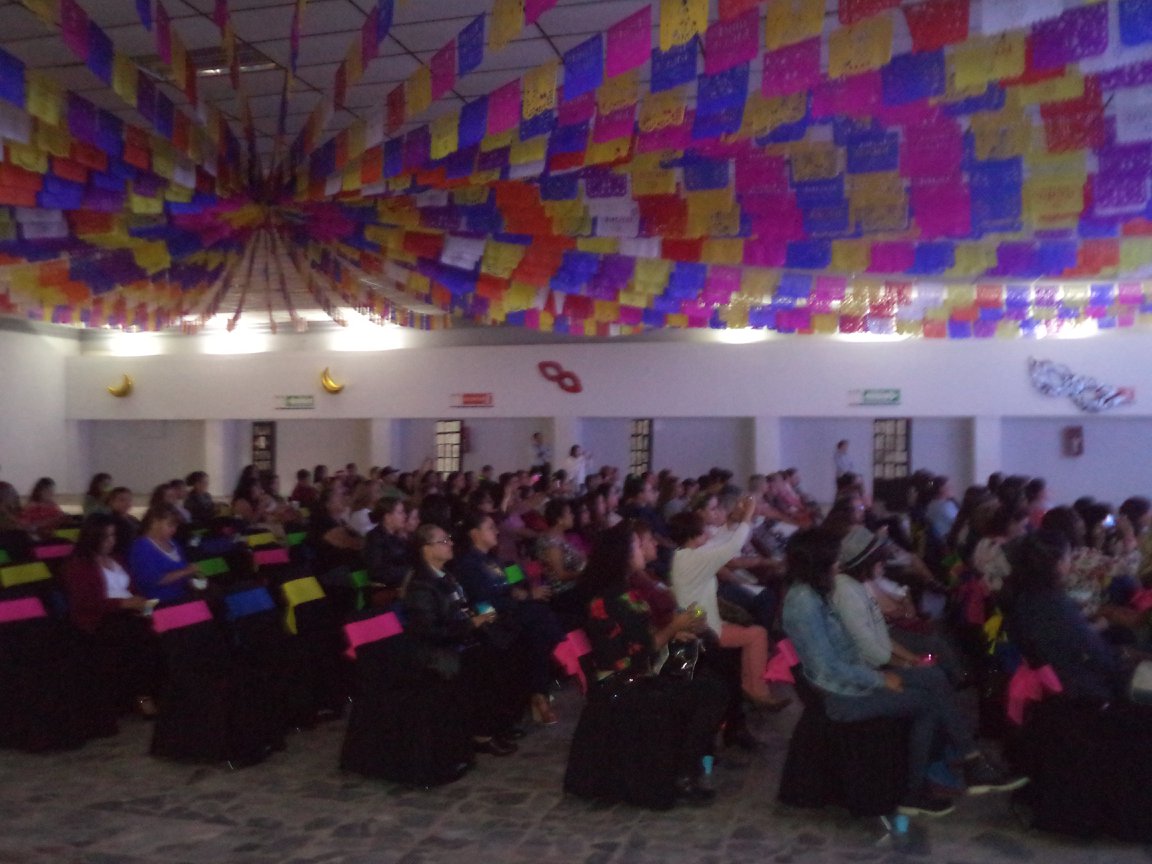 DÍA DE LAS MAMIS