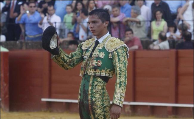 El torero mexicano Mario Aguilar fallece a los 27 años; familiares hablan de posible suicidio