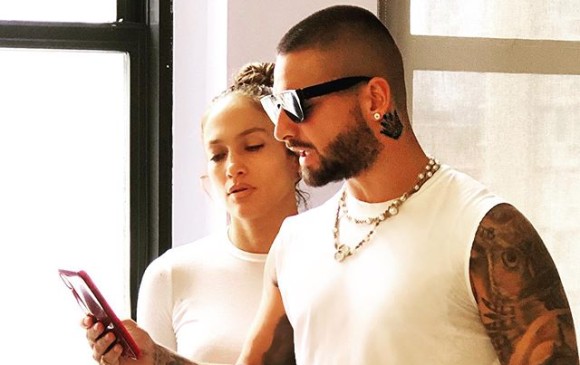 Maluma y JLo actuarán juntos en una película