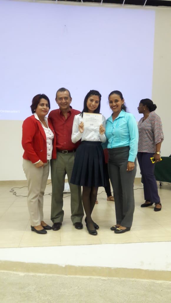 Concurso intercolegial de oratoria deja una buena espectativa ante todos 