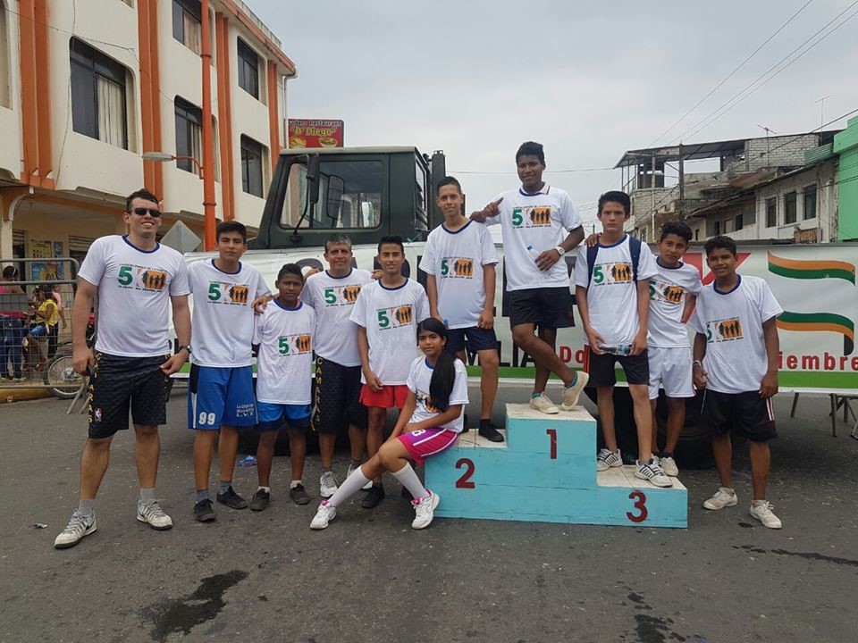 LA UNIDAD EDUCATIVA “JORGE CHIRIBOGA GUERRERO” SE HACE PRESENTE EN LOS 5K DE LA PARROQUIA LA UNION