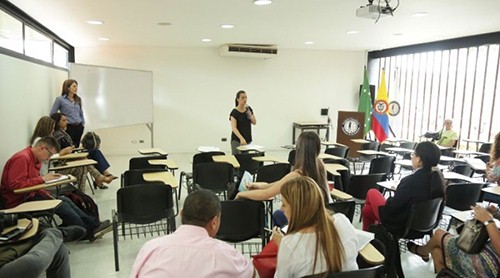 Política Púbica de la mano con los Pereiranos Universitarios,