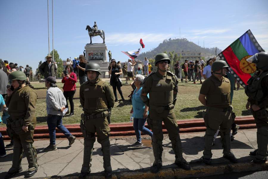 Multitudinaria Marcha En Santiago Y Movilizaciones Masivas En Regiones ...