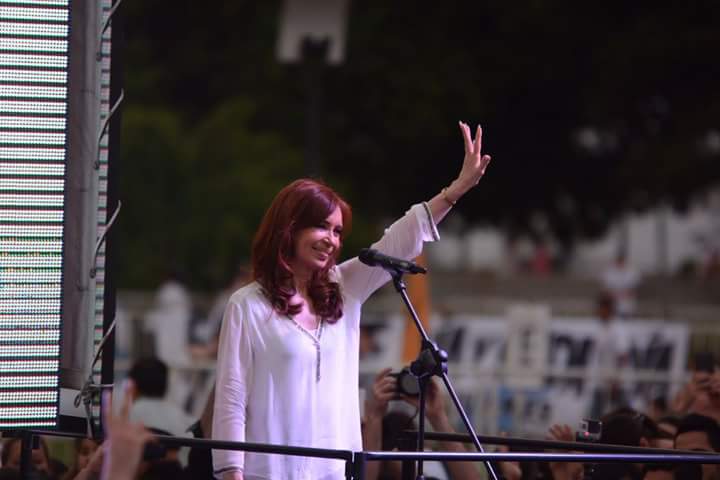 Cristina convocó a la militancia a seguir trabajando 