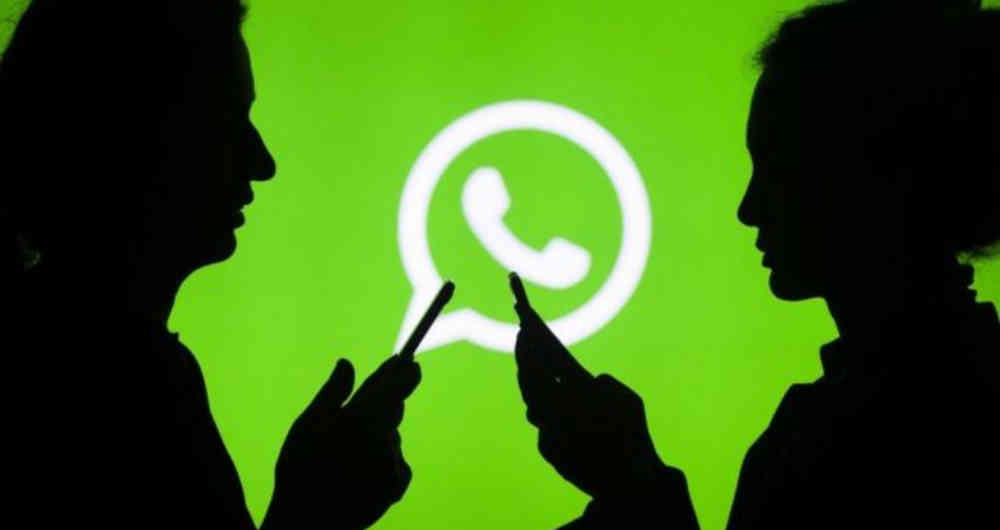 Por qué WhatsApp avisa ahora cuando un mensaje es reenviado.