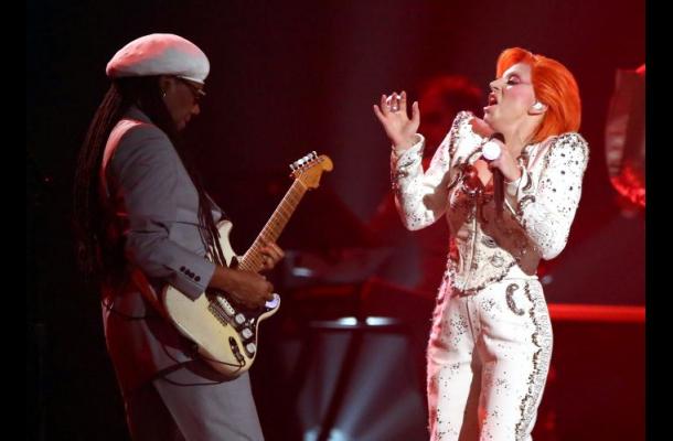 Lady Gaga, Bruno Mars, Sting actúan en American Music Awards