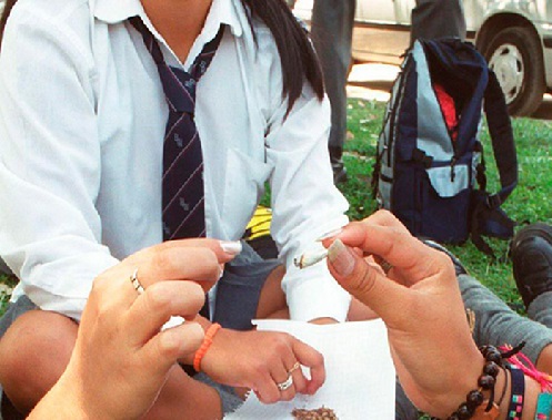 DROGADICCIÓN EN LOS COLEGIOS DE BUCARAMANGA