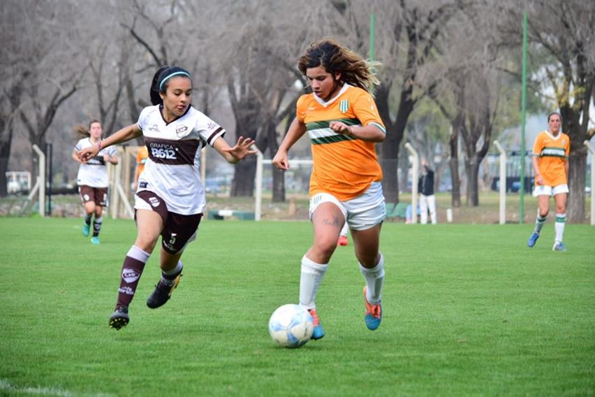 Futbol Femenino, un deporte que no se detiene.