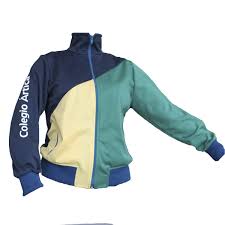 Los nuevos uniformes del colegio Ártica