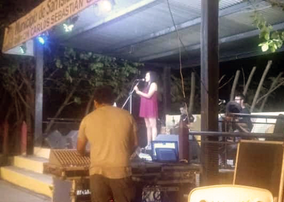 PEÑA FAMILIAR EN LA QUEBRADA DE LULES