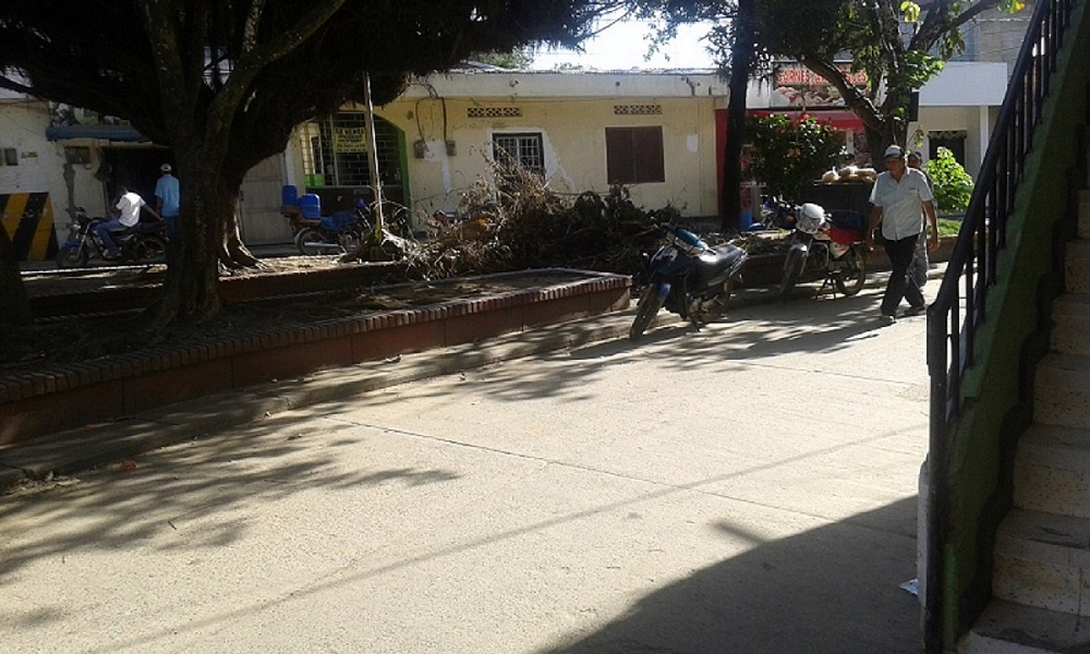 La Plazoleta San Roque, convertida en basurero