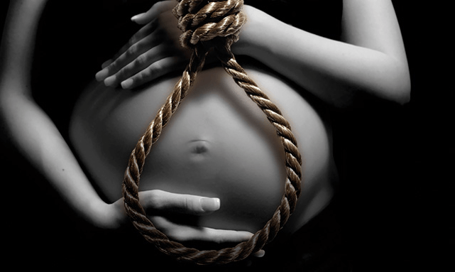 Aborto se mantiene sin límite de tiempo en Colombia