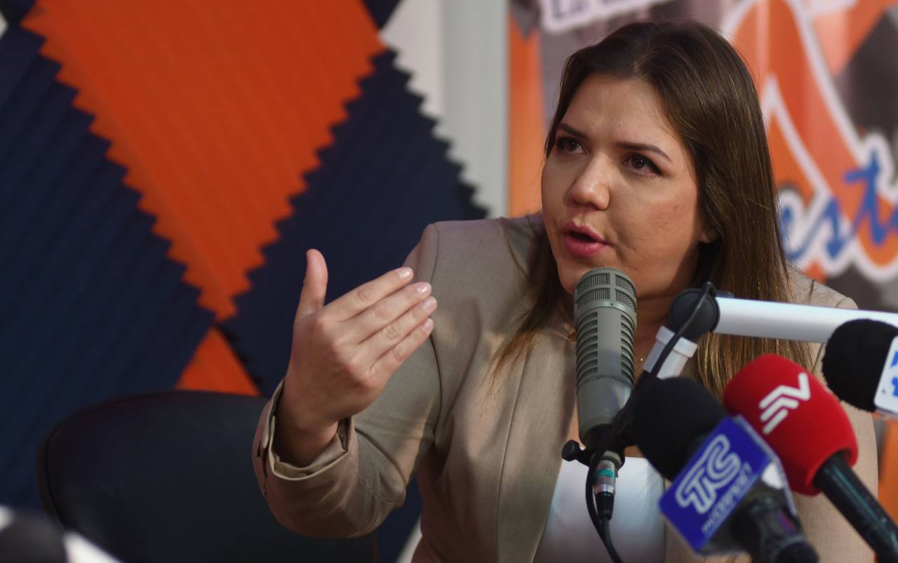 Asambleístas analizan juicio político para la vicepresidenta María Alejandra Vicuña