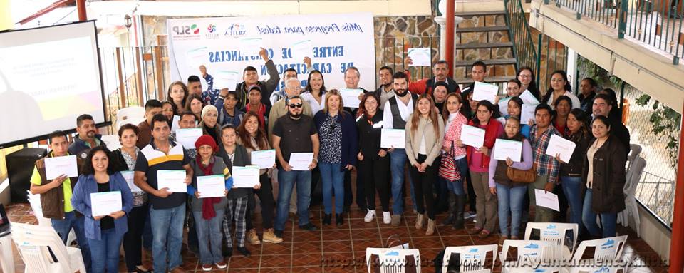Reunión con Prestadores de Servicios Turísticos y  Entrega de Constancias de Capacitaciones.
