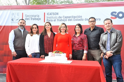 Celebra Icatson 24 Aniversario con Festival Estudiantil y Exposición de Trabajos