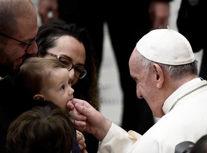 El Papa Francisco, se pronuncia sobre los "sacerdotes abusadores: "