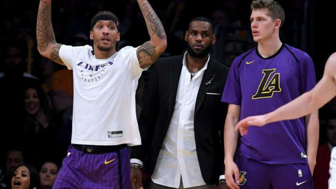 Continúa la depresión de los Lakers: fuera de 