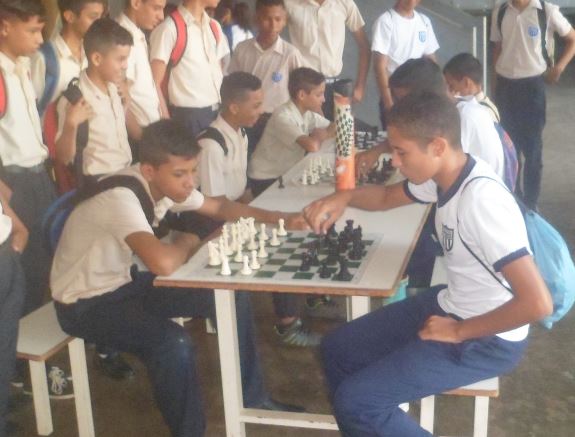 AJEDREZ HUMBOLDTIANO