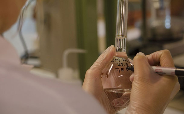 Investigación china culpa a científico por edición genética