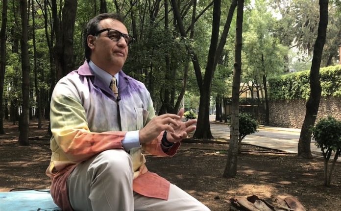 Científico de colores el lado divertido de la ciencia