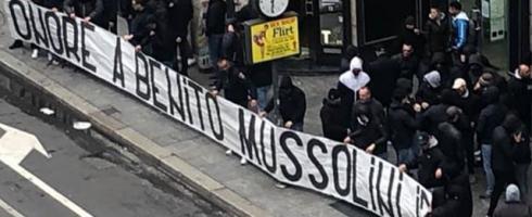 Ultras de la Lazio homenajearon a Mussolini e hicieron cánticos racistas contra Bakayoko