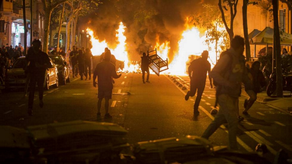 ¿Quién cubrirá los daños de los disturbios en Barcelona?