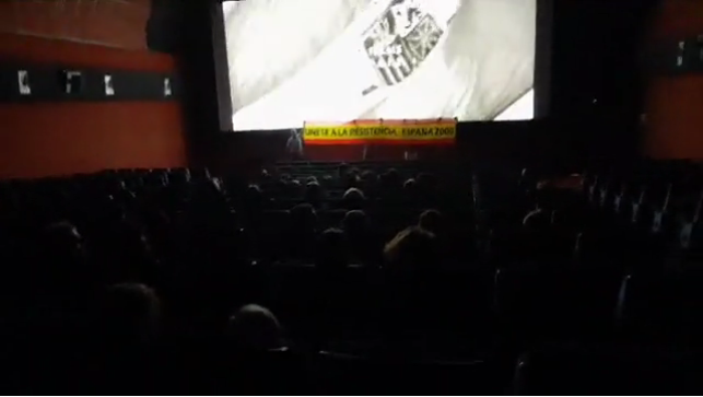 Un grupo de neo-fascistas de España 2.000 boicotearon un pase de la película de Amenábar en un cine de Valencia