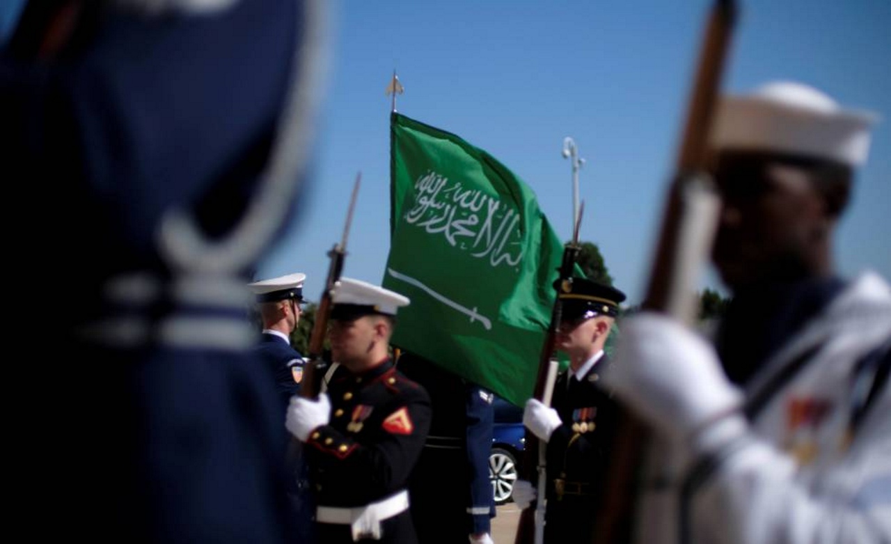 El Pentágono suspende la instrucción militar a 900 oficiales saudíes tras el tiroteo en una base militar de Florida