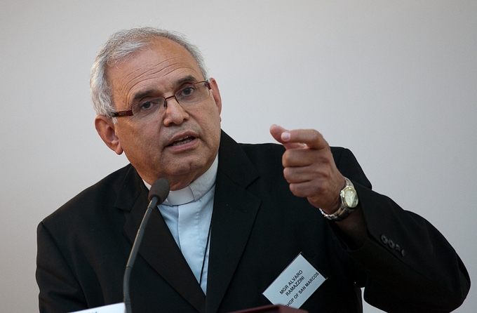 ¿Por qué la investidura del cardenal Ramazzini es tan polémica en la política guatemalteca?