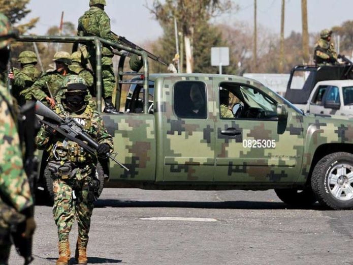 El ejército mexicano ha decomisado 16.000 litros de huachicol en dos operaciones en el estado de Veracruz