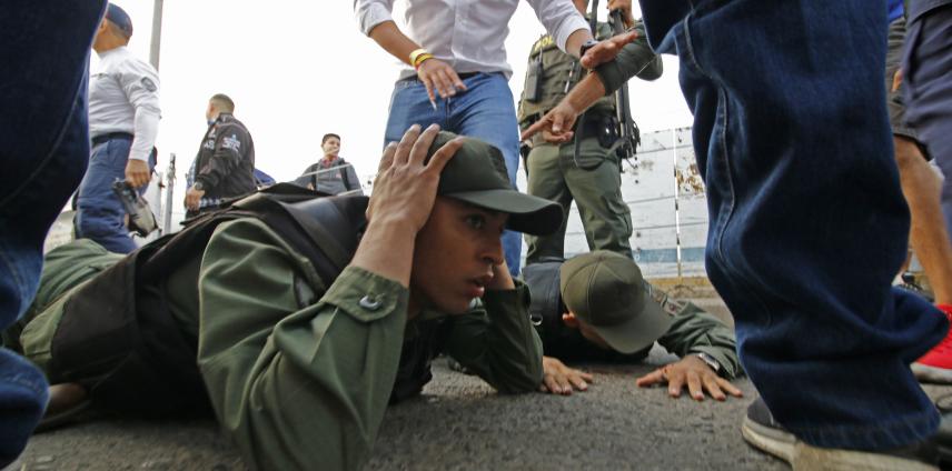 ¿Qué va a pasar con los militares venezolanos que llegaron a Colombia?