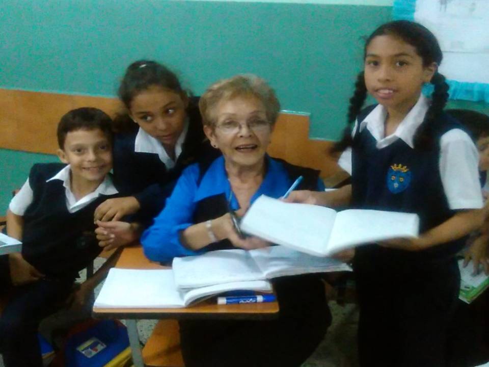 PALABRAS  DE LA  MAESTRA LIOMERY PEÑA AL ALUMNADO Y PROFESORES