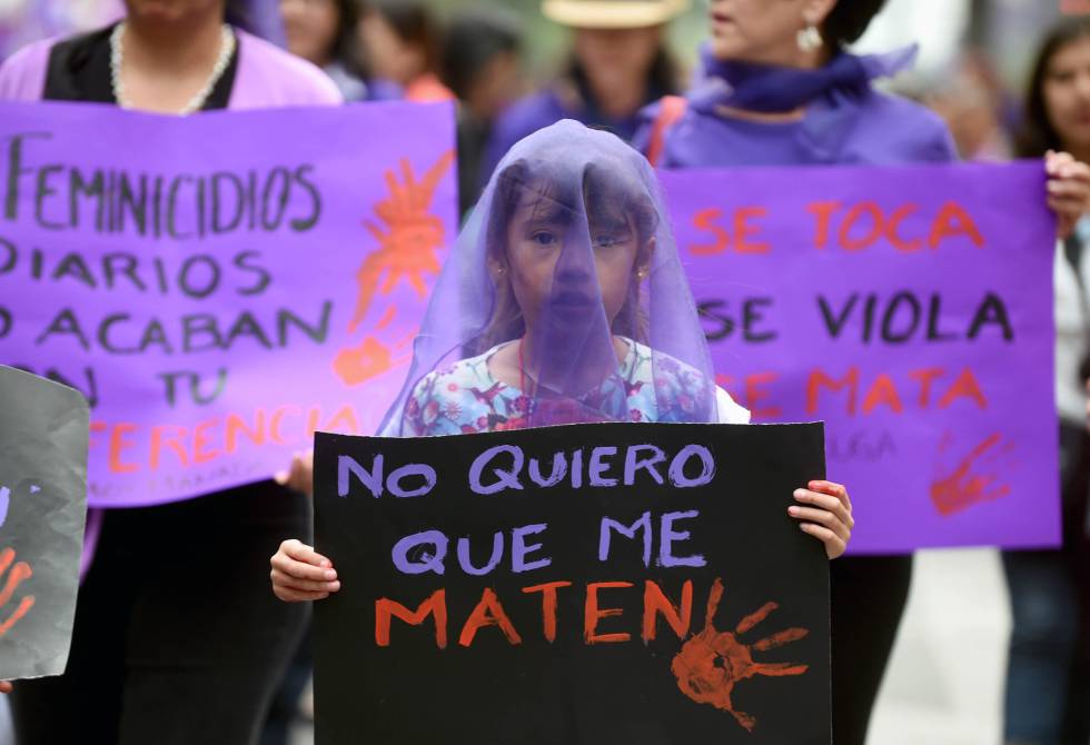 MUJERES, MARCHA EN LA CIUDAD MÉXICO