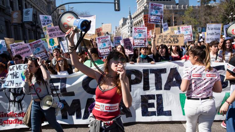 Los estudiantes toman las calles en contra del cambio climático