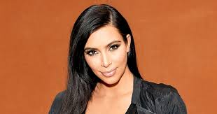 Kim Kardashian testifica en Nueva York sobre el robo en París