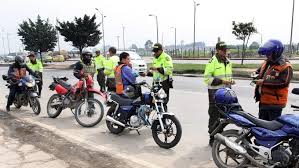 Cuauhtémoc Blanco respalda propuesta para limitar el uso de motocicletas a un solo tripulante 