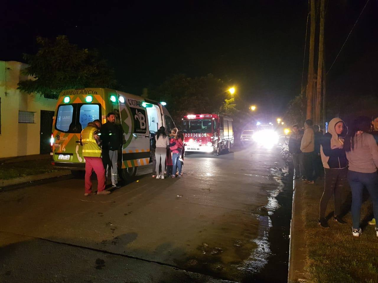 Tragedia en Burzaco: un incendio arrasó tres casas