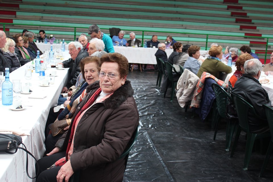 A asociación de Xubilados e Pensionistas de Palas celebrou a súa comida anual 