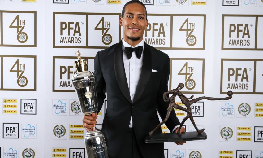 Van Dijk, chosen best player of the Premier