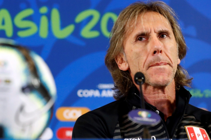 La respuesta de Ricardo Gareca a periodista que calificó de "vergonzosa" la derrota ante Brasil 