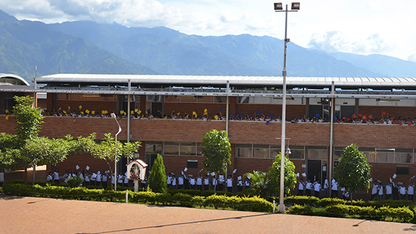LA MISION Y VISION DEL COLEGIO COMFENALCO